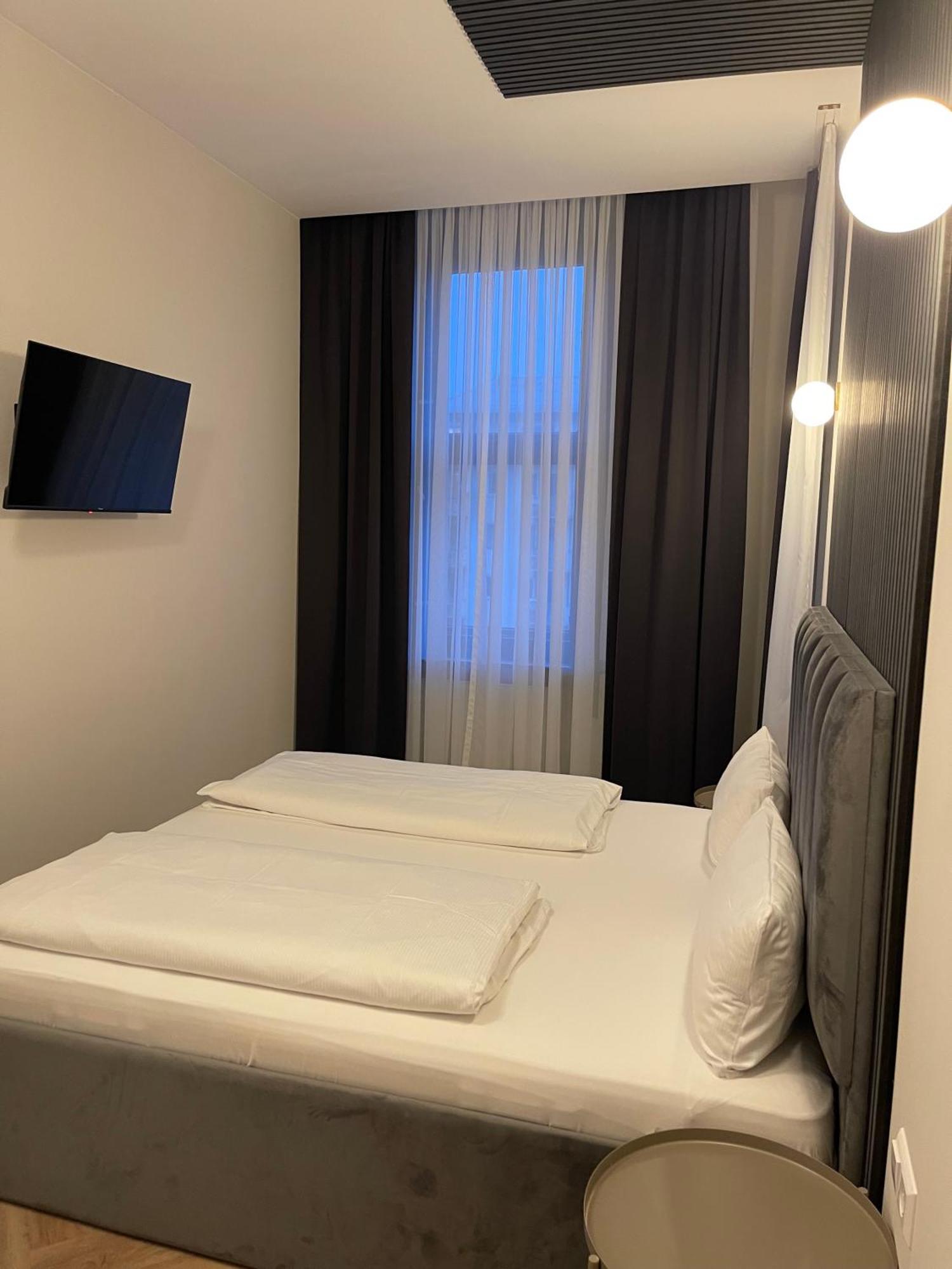 Motel Blue Messe Berlín Exterior foto